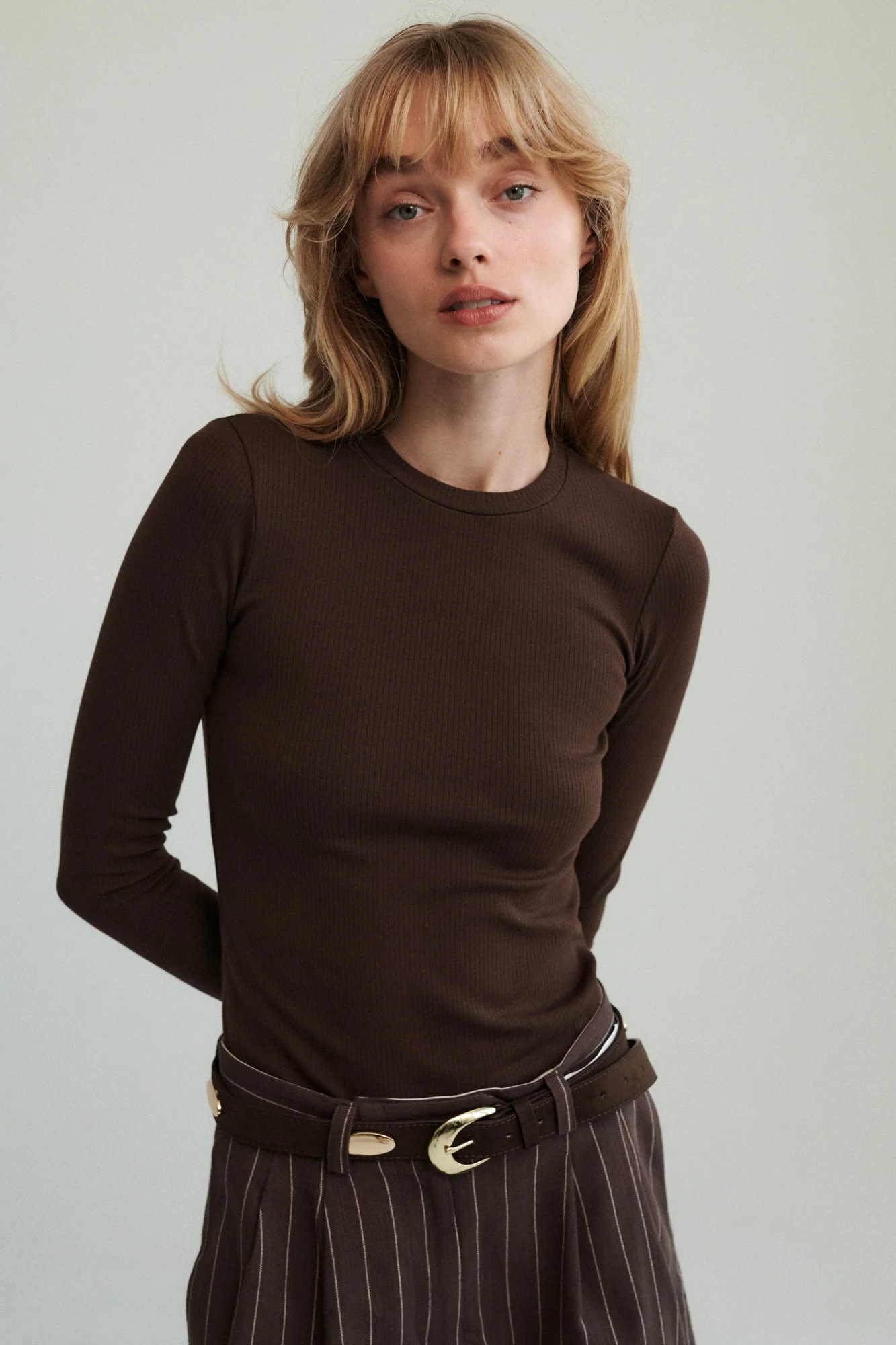 Longsleeve z bawełny organicznej / 14 / 23 / dark chocolate